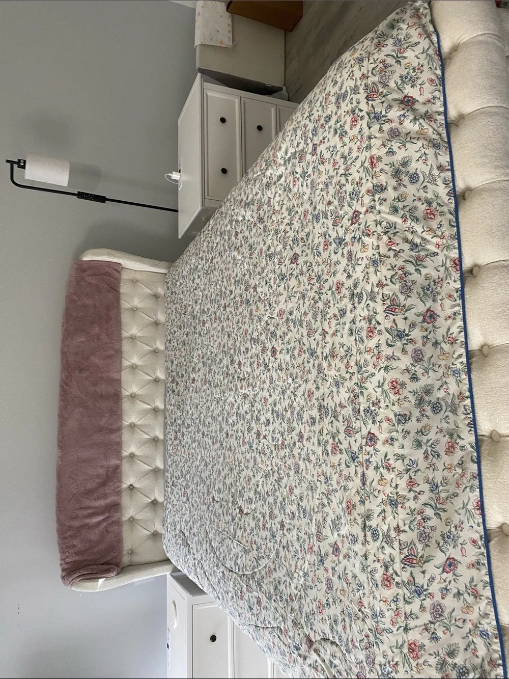 Laura Ashley Cream Floral Quilted Comforter Blue Piping and Pink Blooms Vintage